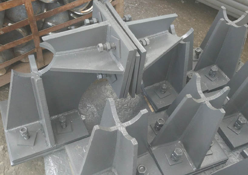 普兰店煤棚网架双向支座