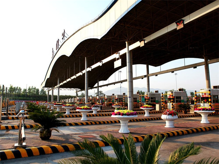 普兰店收费站网架